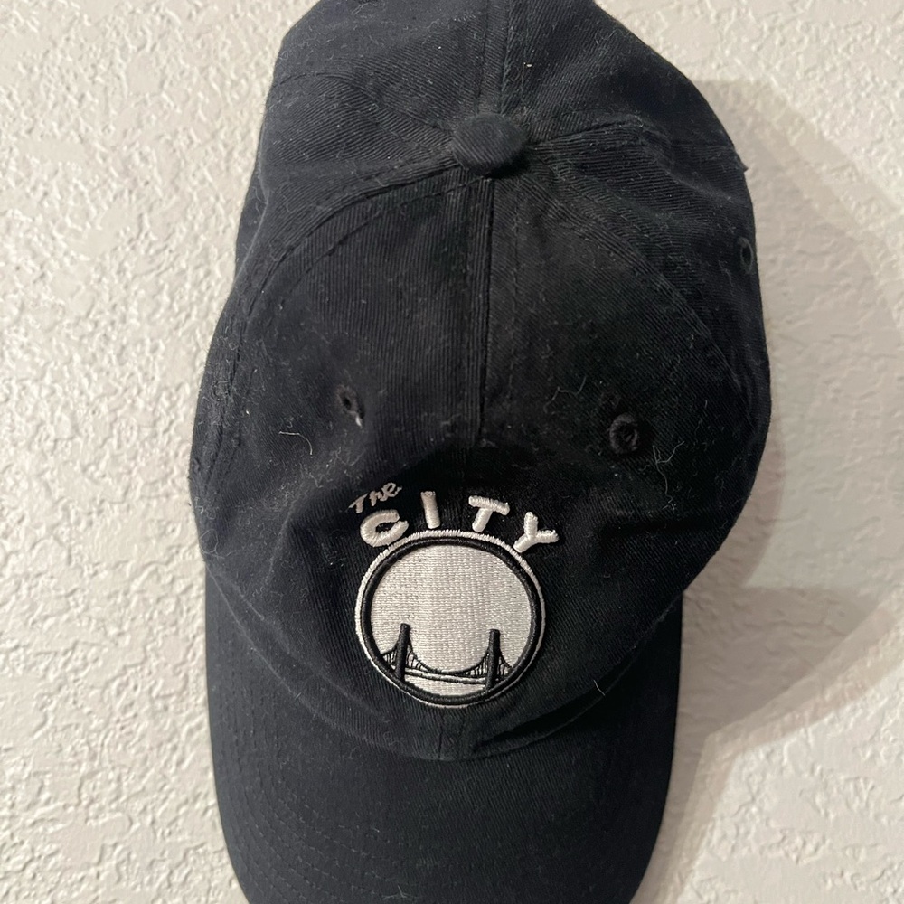 Black 'The City' Cap